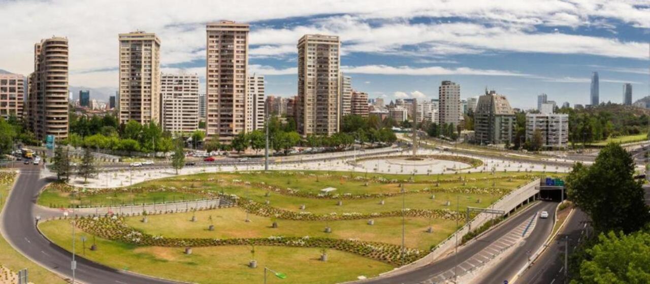 Wyndham Garden Santiago Kennedy Hotel Eksteriør billede