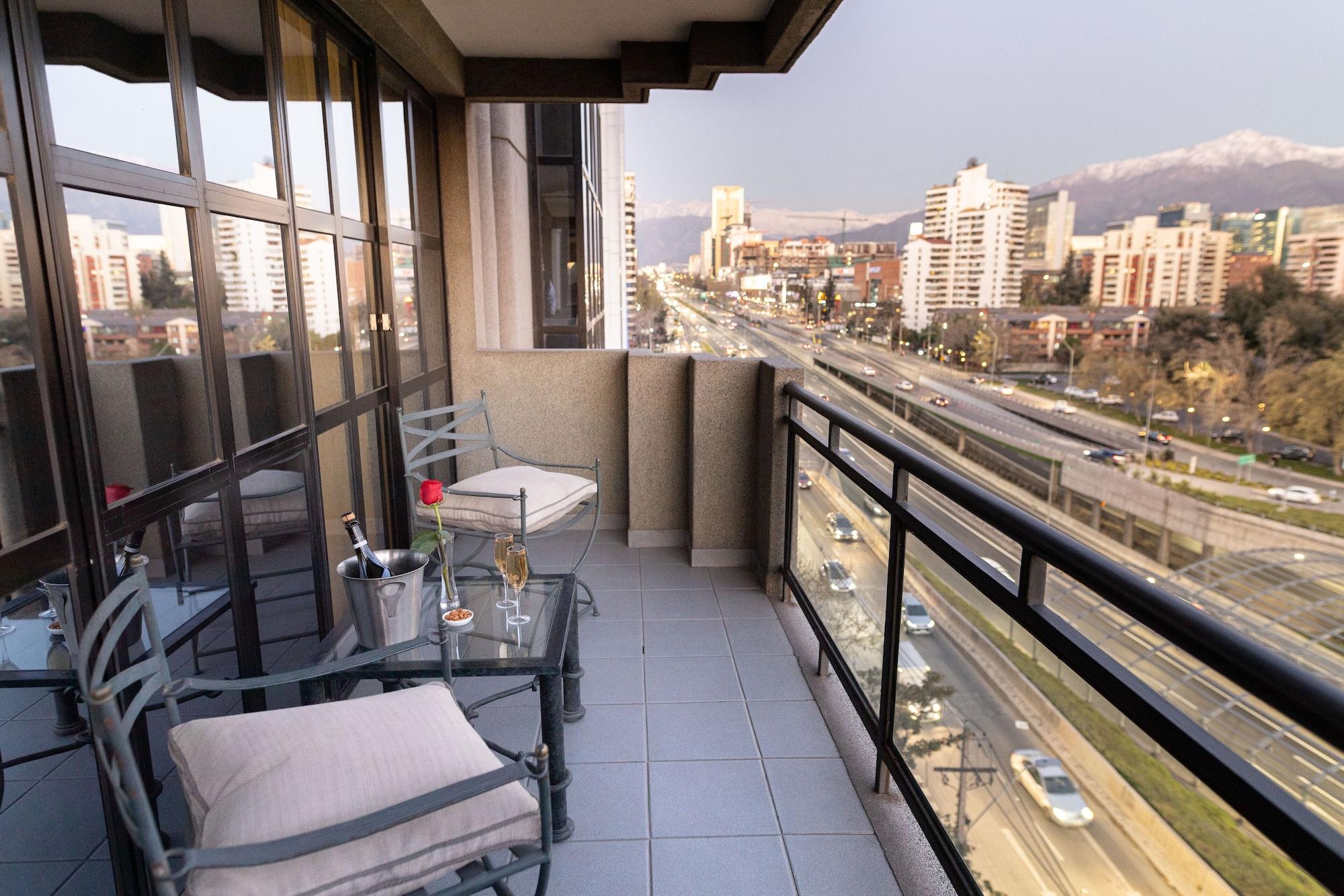 Wyndham Garden Santiago Kennedy Hotel Eksteriør billede