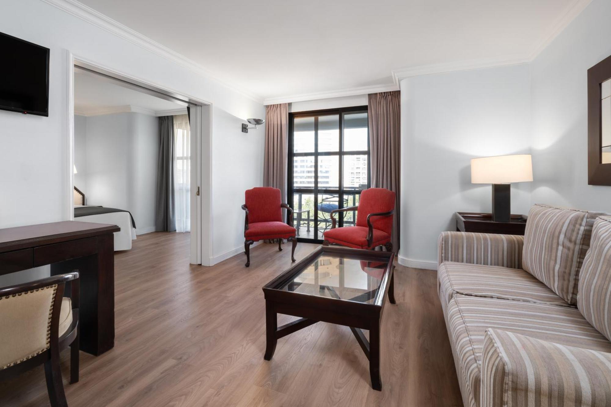 Wyndham Garden Santiago Kennedy Hotel Eksteriør billede