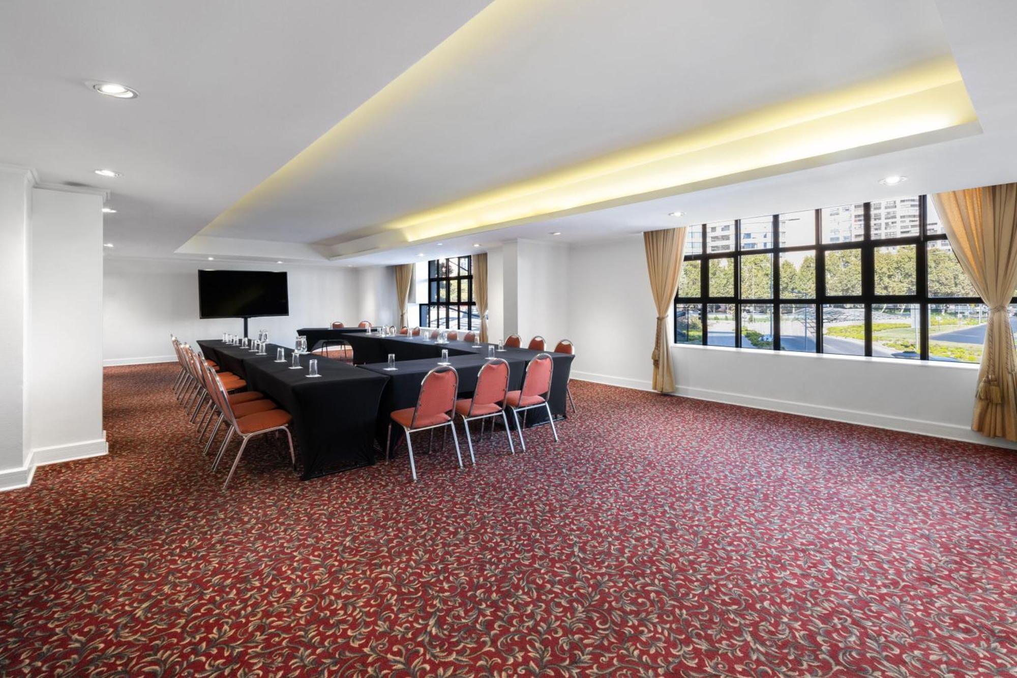 Wyndham Garden Santiago Kennedy Hotel Eksteriør billede