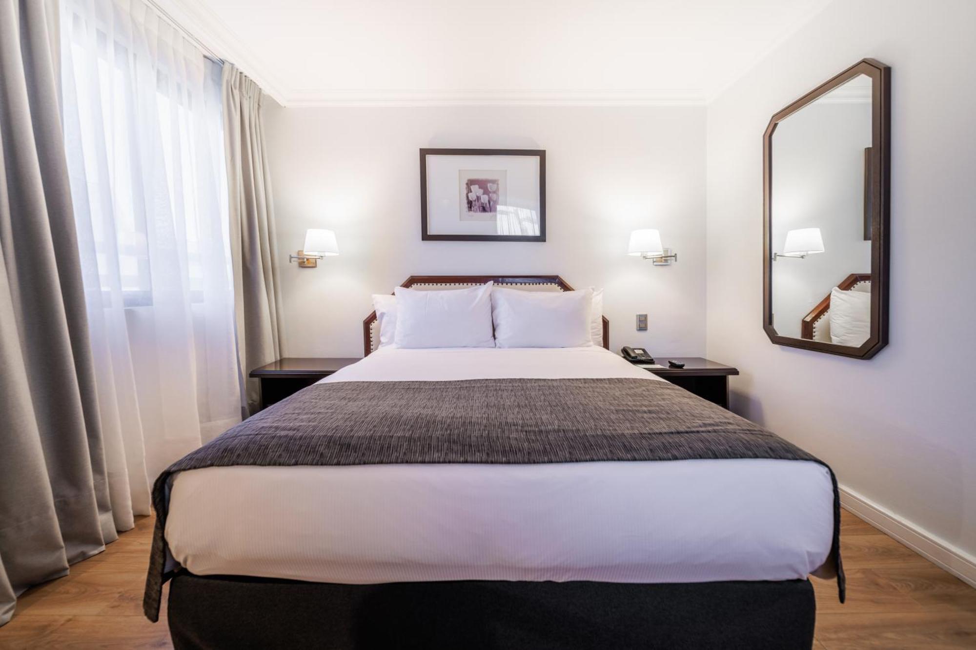 Wyndham Garden Santiago Kennedy Hotel Eksteriør billede